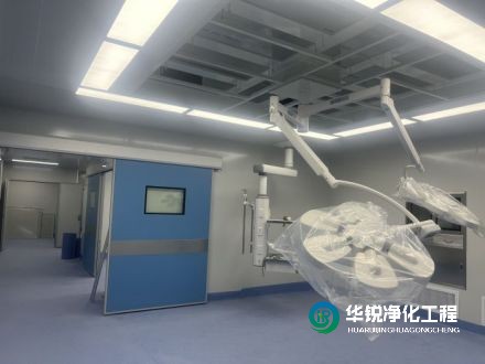 如何確保DSA手術室中的空氣凈化系統符合國家標準？